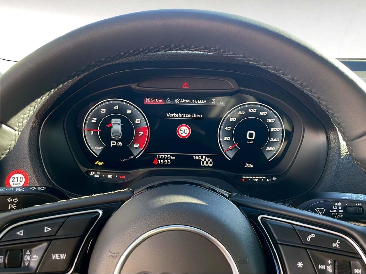 Bild über Audi Q2 S line 35 TFSI S tronic - für weitere Informationen kontaktieren Sie den Audi Partner