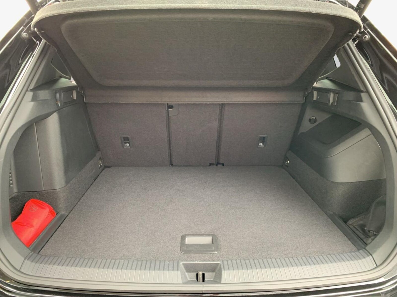 Volkswagen Tiguan – Bild 8
