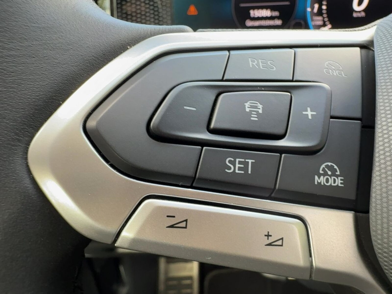 Volkswagen Tiguan – Bild 16