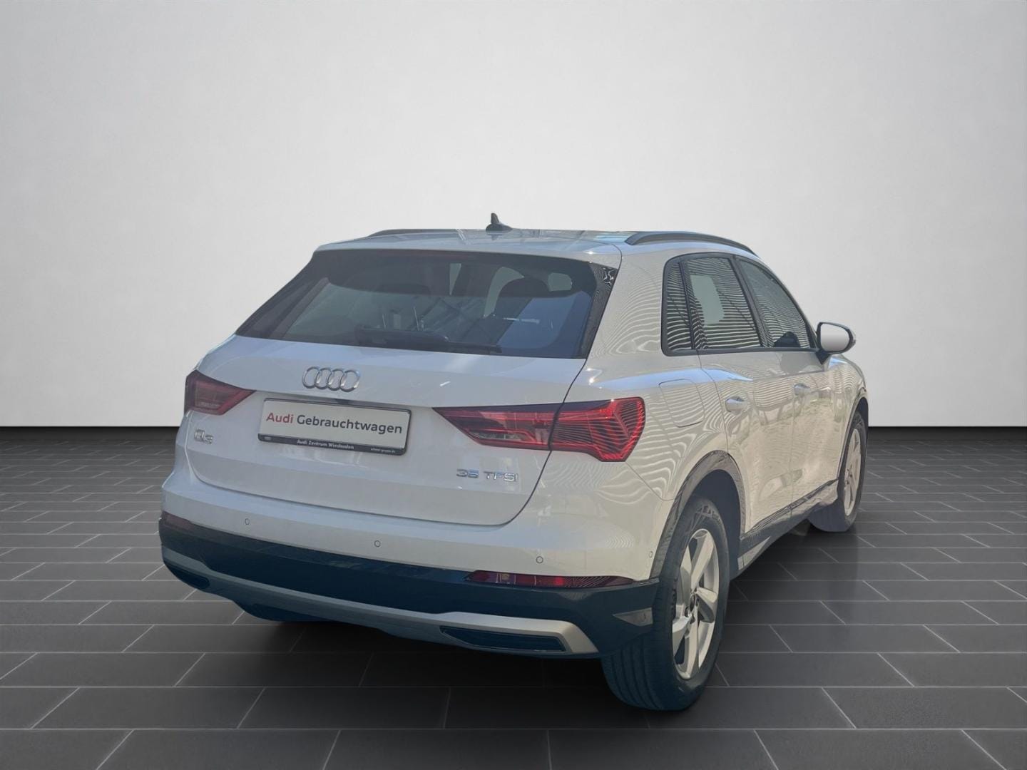 Bild über Audi Q3 advanced 35 TFSI S tronic - für weitere Informationen kontaktieren Sie den Audi Partner