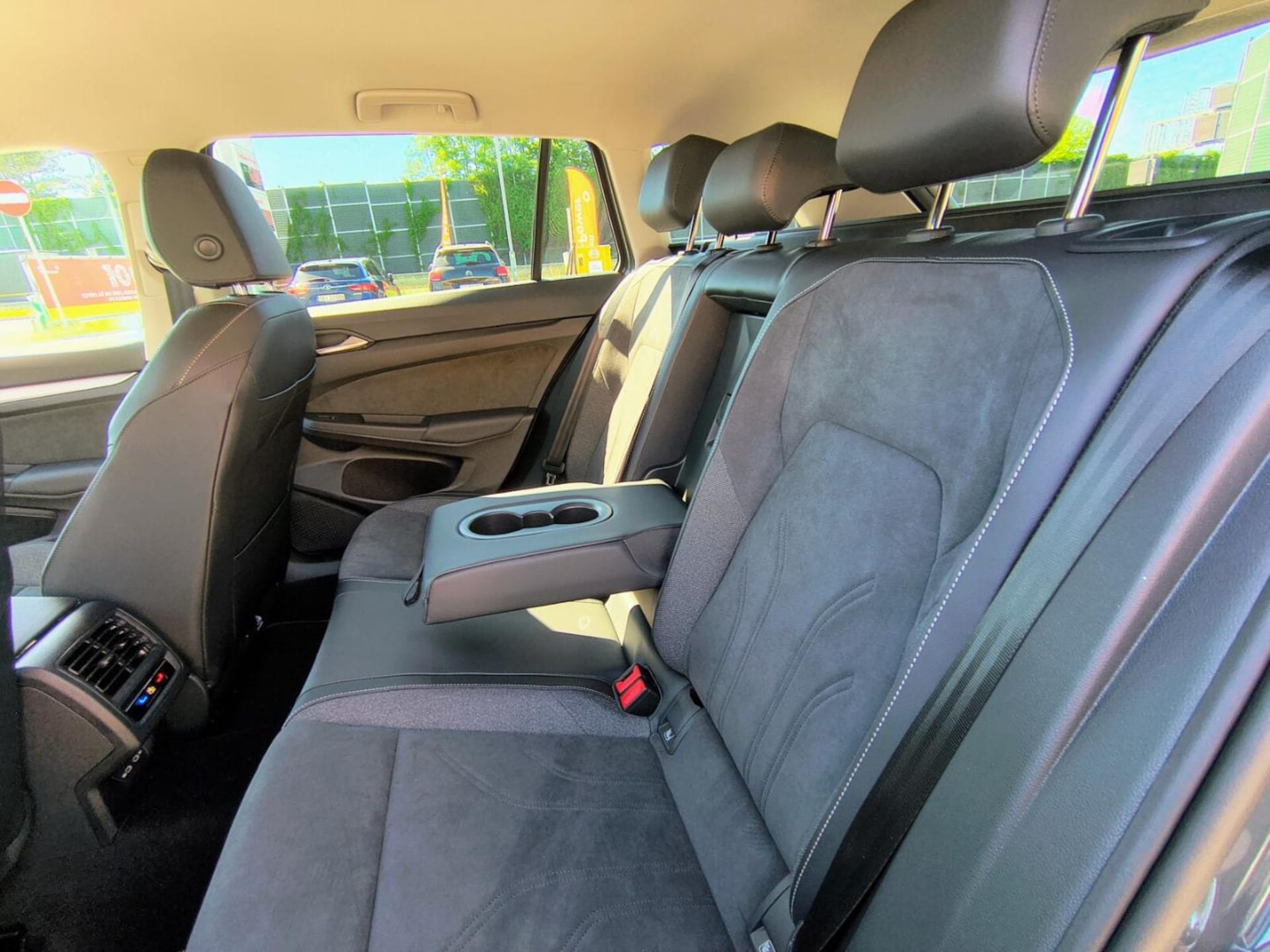 Volkswagen Golf Variant Life