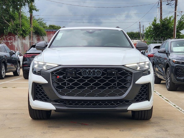 2026 Audi RS Q8 SUV performance