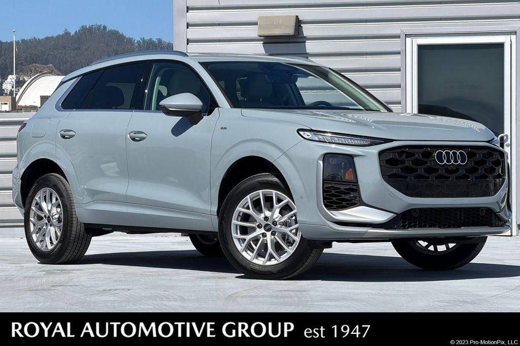 2026 Audi Q3 S line quattro's photo