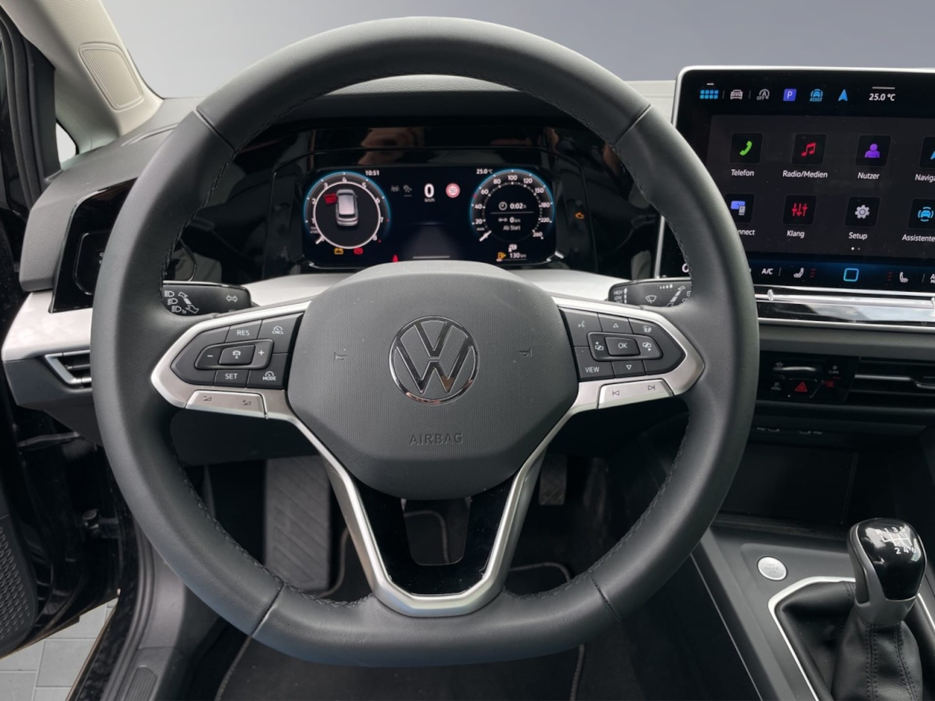 Volkswagen Golf Life