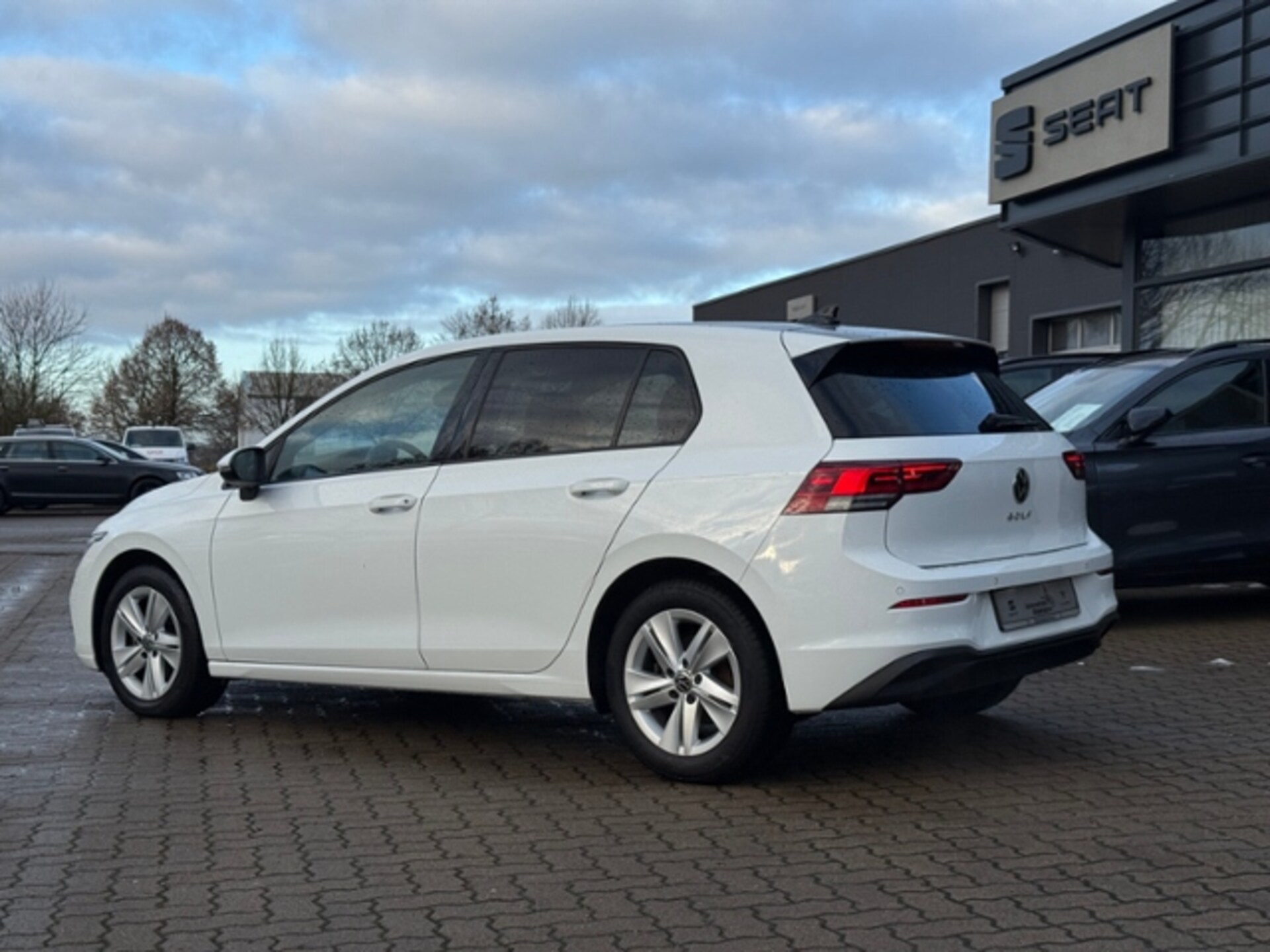 Volkswagen Golf Life