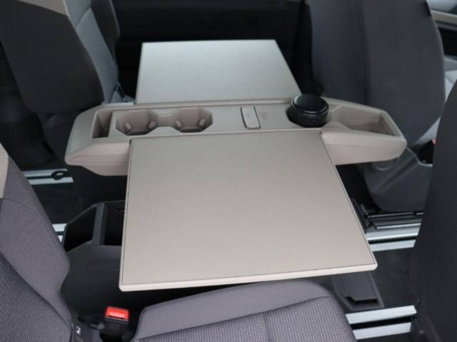 Volkswagen Multivan Langversion – Bild 11