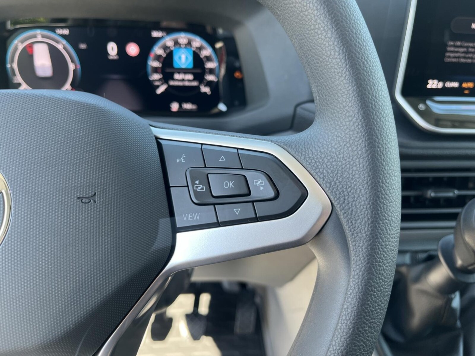 Volkswagen Crafter Kasten mittlerer Radstand – Bild 11