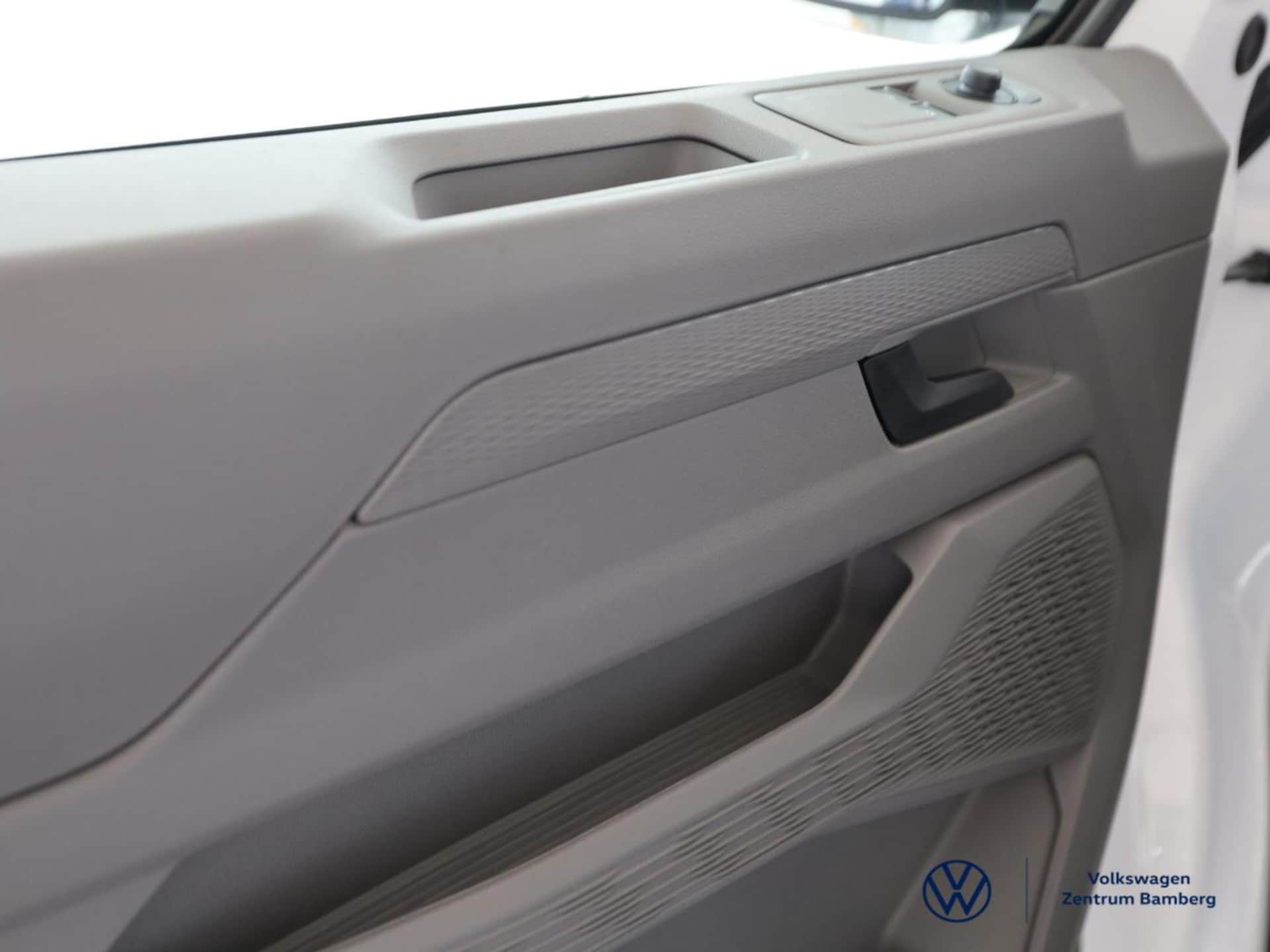 Volkswagen Transporter Kasten kurzer Radstand