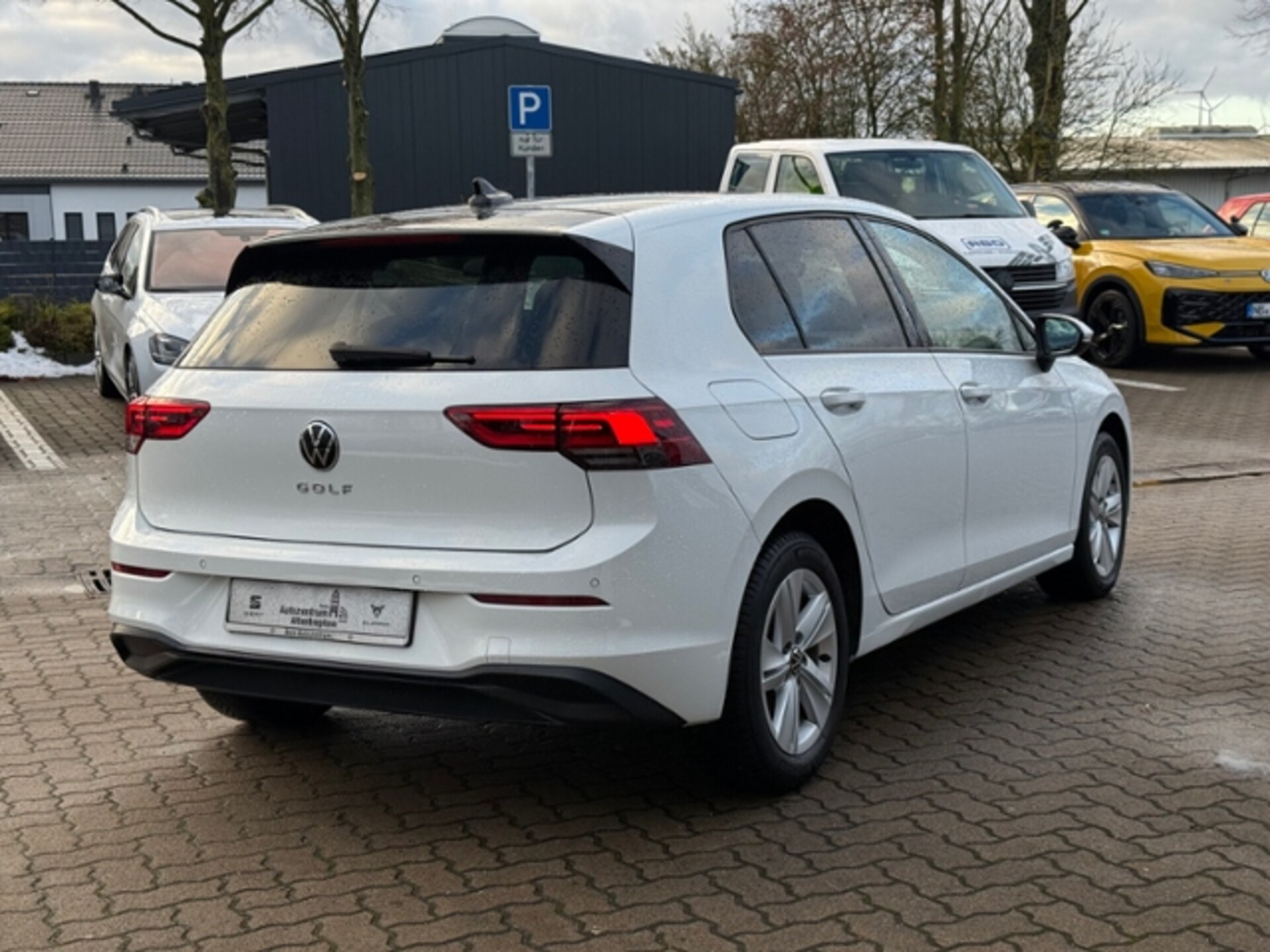 Volkswagen Golf Life