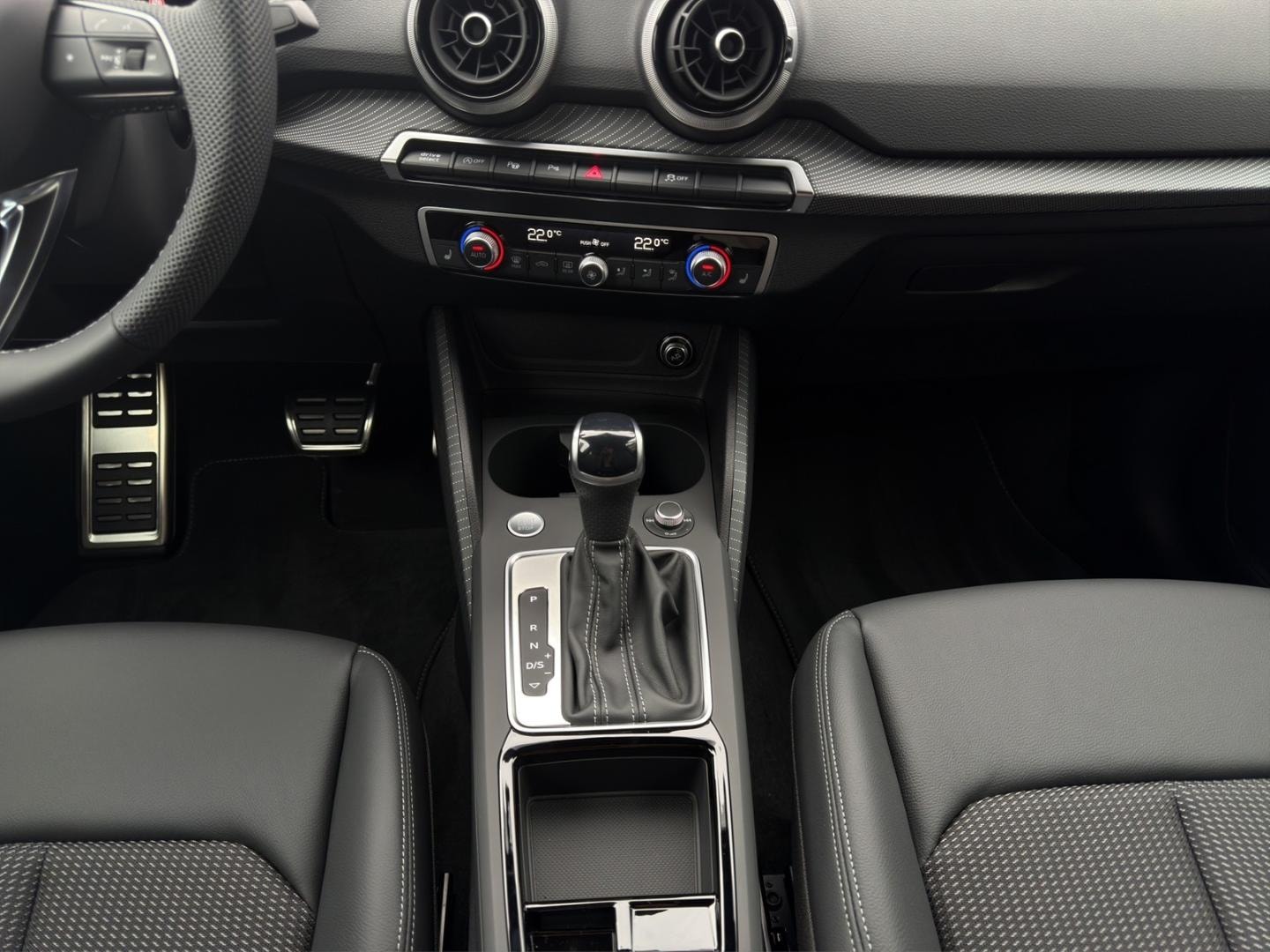 Bild über Audi Q2 S line 35 TFSI S tronic - für weitere Informationen kontaktieren Sie den Audi Partner
