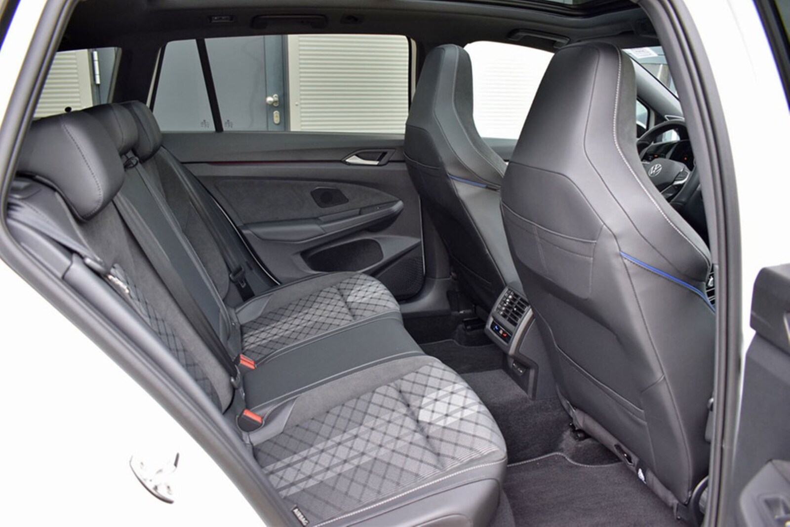 Volkswagen Golf Variant – Bild 6