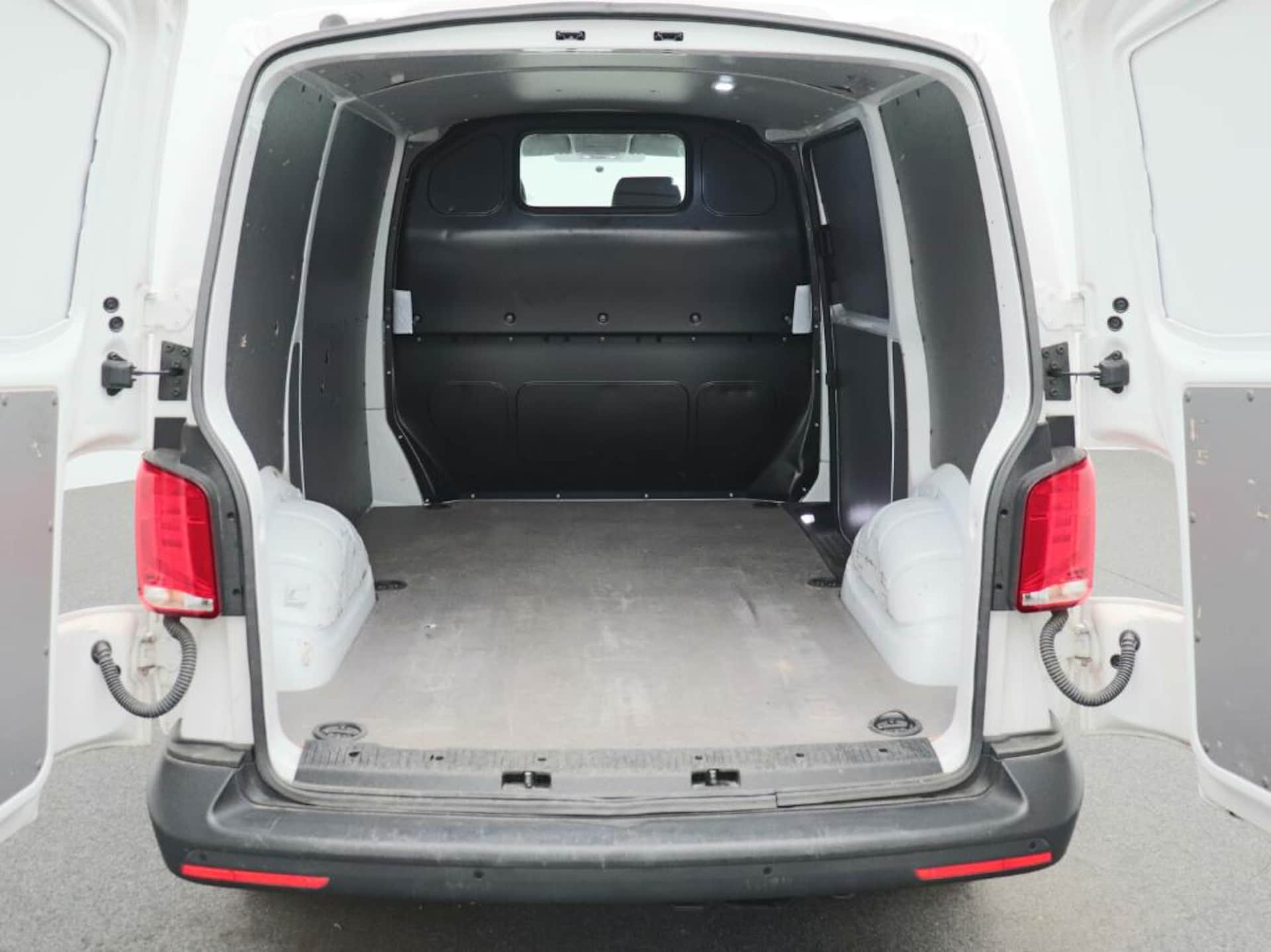 Volkswagen T6.1 Transporter Kasten kurzer Radstand