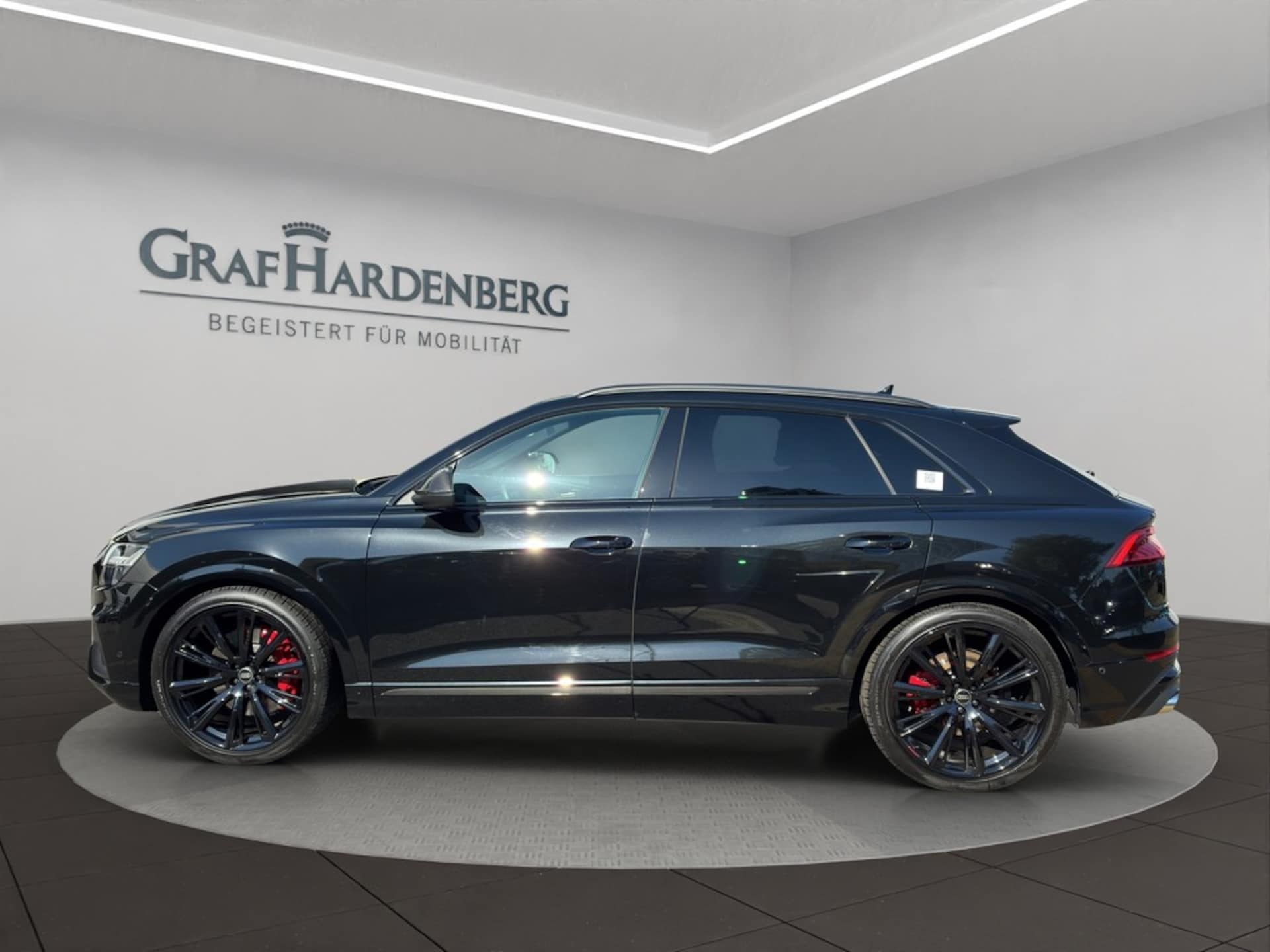 Audi SQ8 SUV