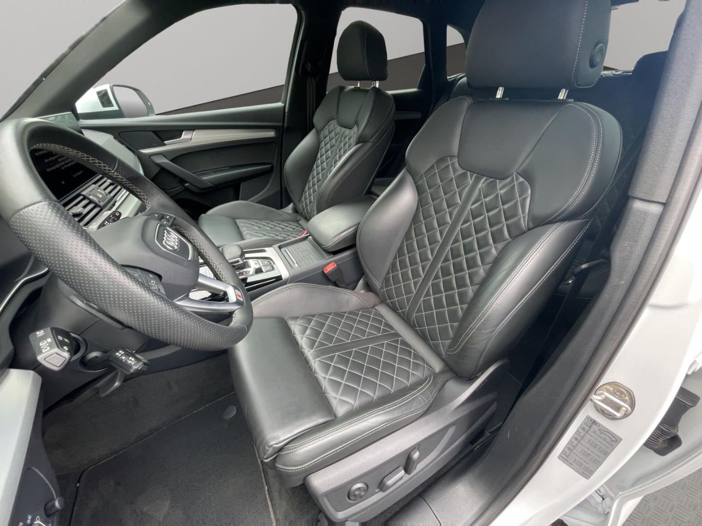 Bild über Audi SQ5 TDI tiptronic - für weitere Informationen kontaktieren Sie den Audi Partner