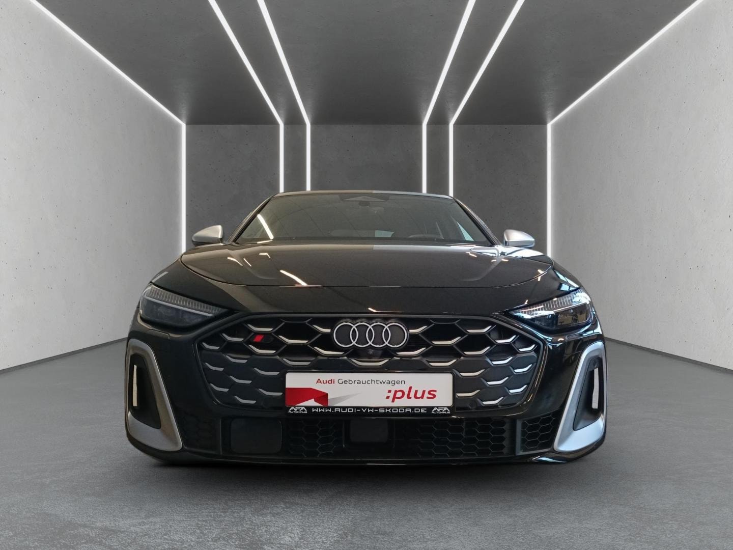 Bild über Audi S5 Limousine TFSI 270 kW S tronic - für weitere Informationen kontaktieren Sie den Audi Partner