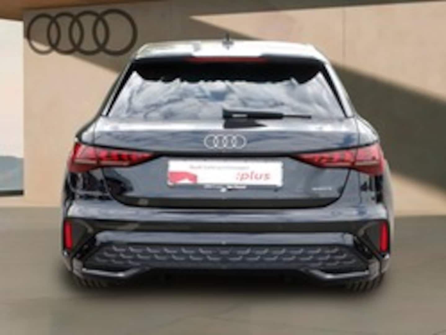 Bild über Audi A3 Sportback S line TFSI quattro 150 kW S tronic - für weitere Informationen kontaktieren Sie den Audi Partner