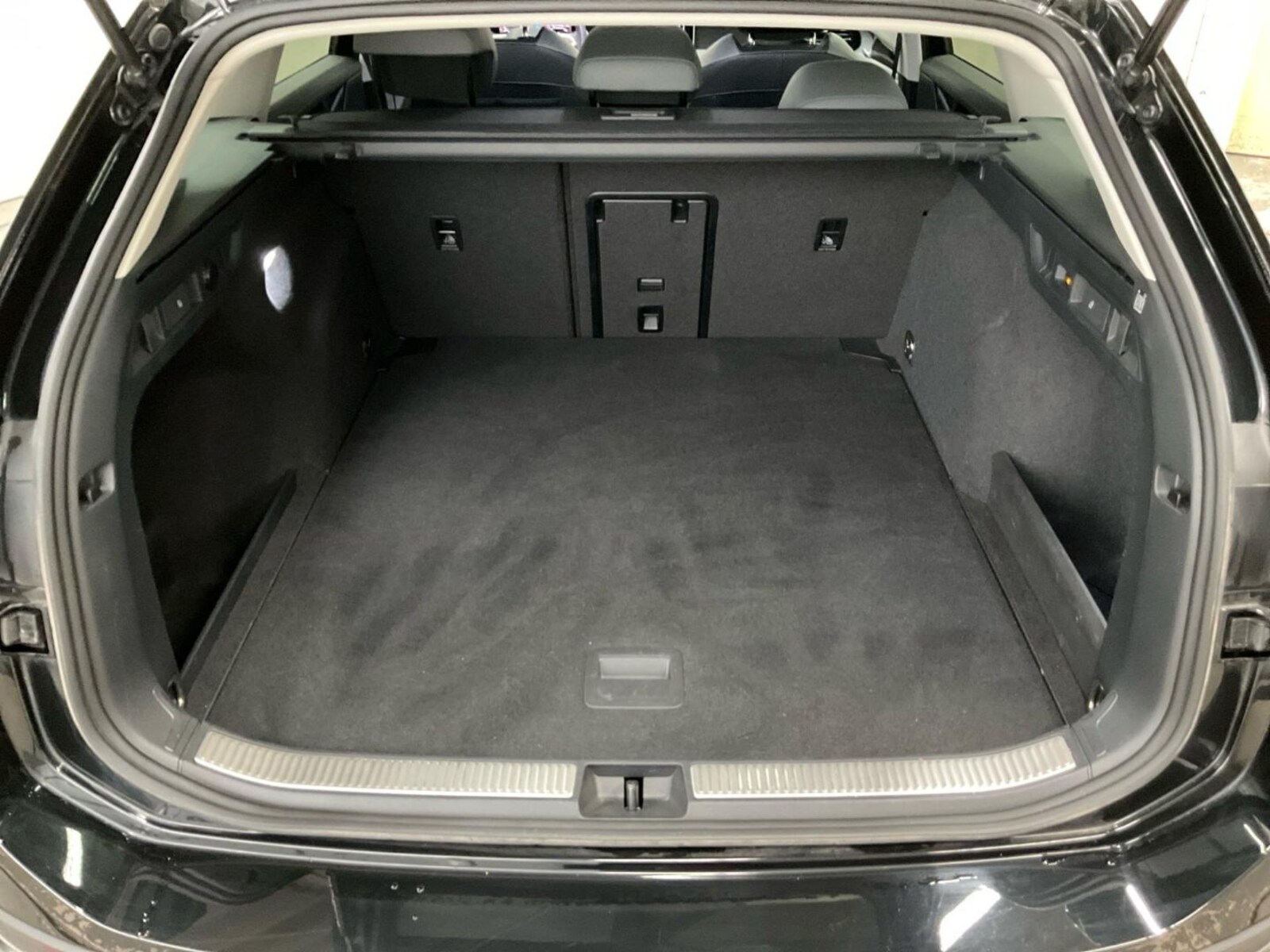 Volkswagen Passat – Bild 8