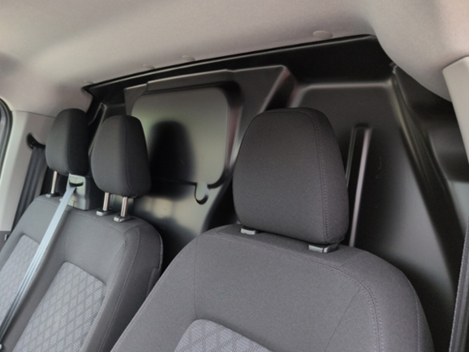 Volkswagen Transporter Kasten kurzer Radstand – Bild 13