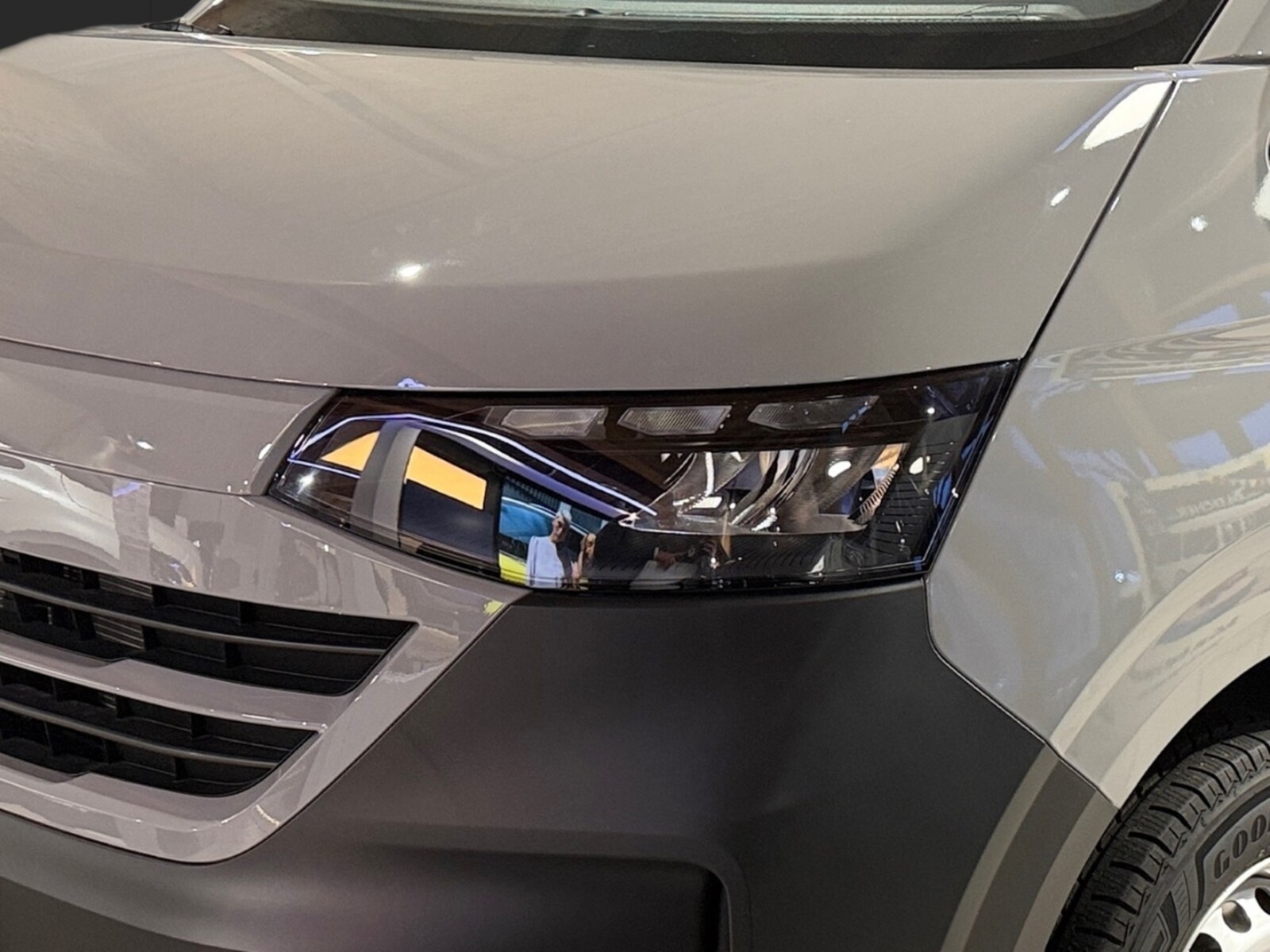 Volkswagen Transporter Kombi kurzer Radstand – Bild 5