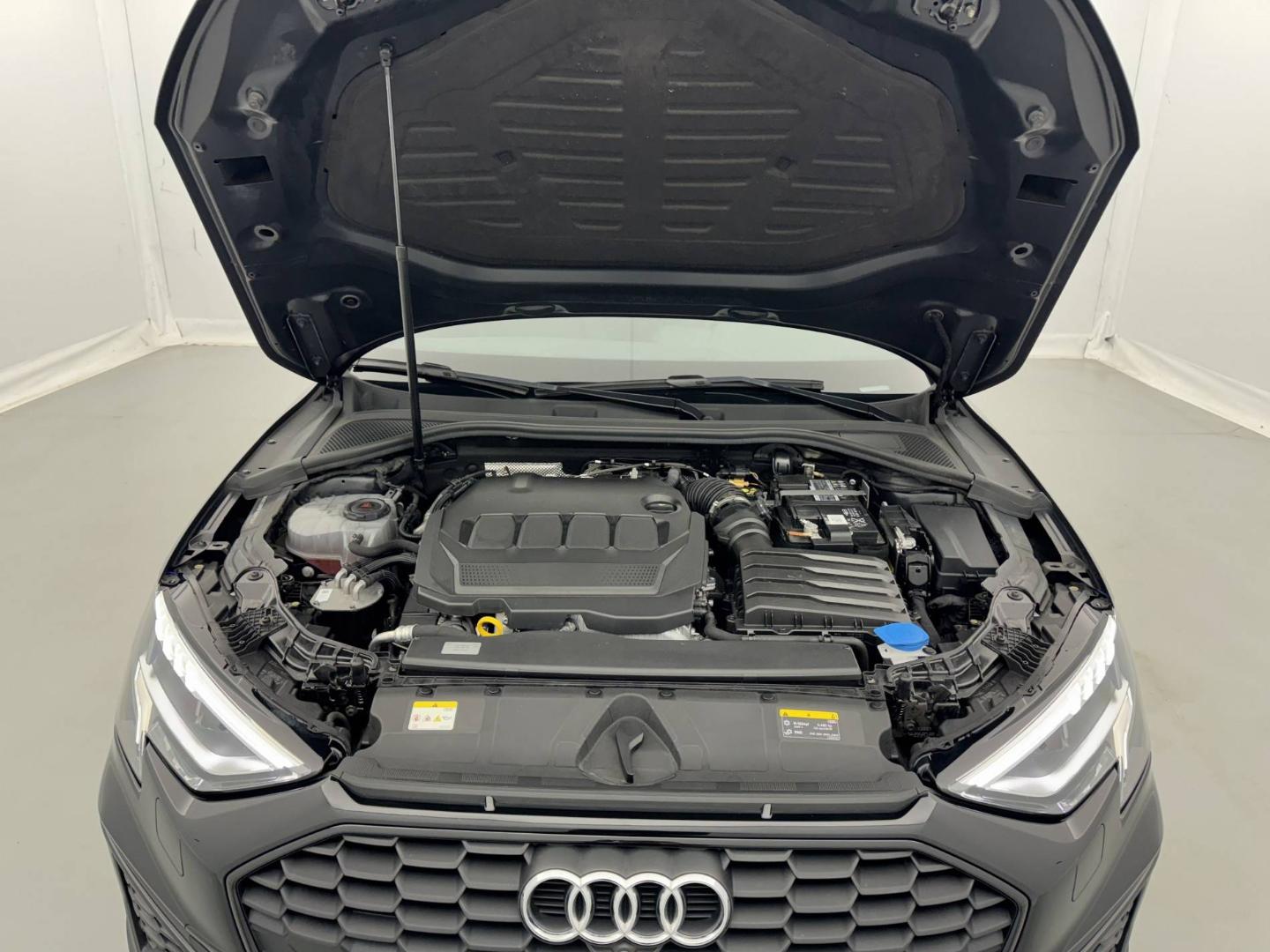 Image about Audi A3 Sportback S line 35 TDI 110 kW (150 ch) S tronic