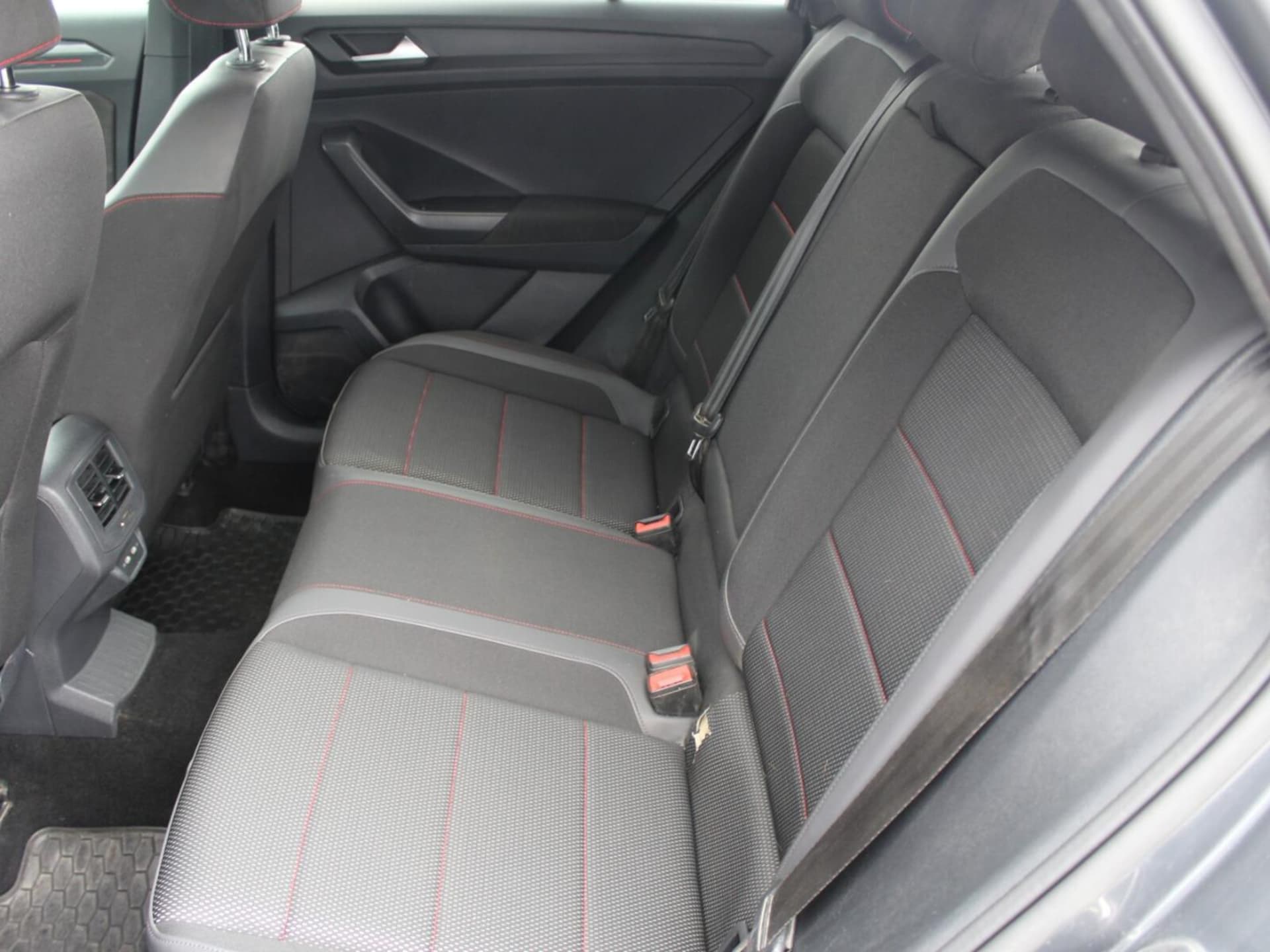Volkswagen T-Roc Sport