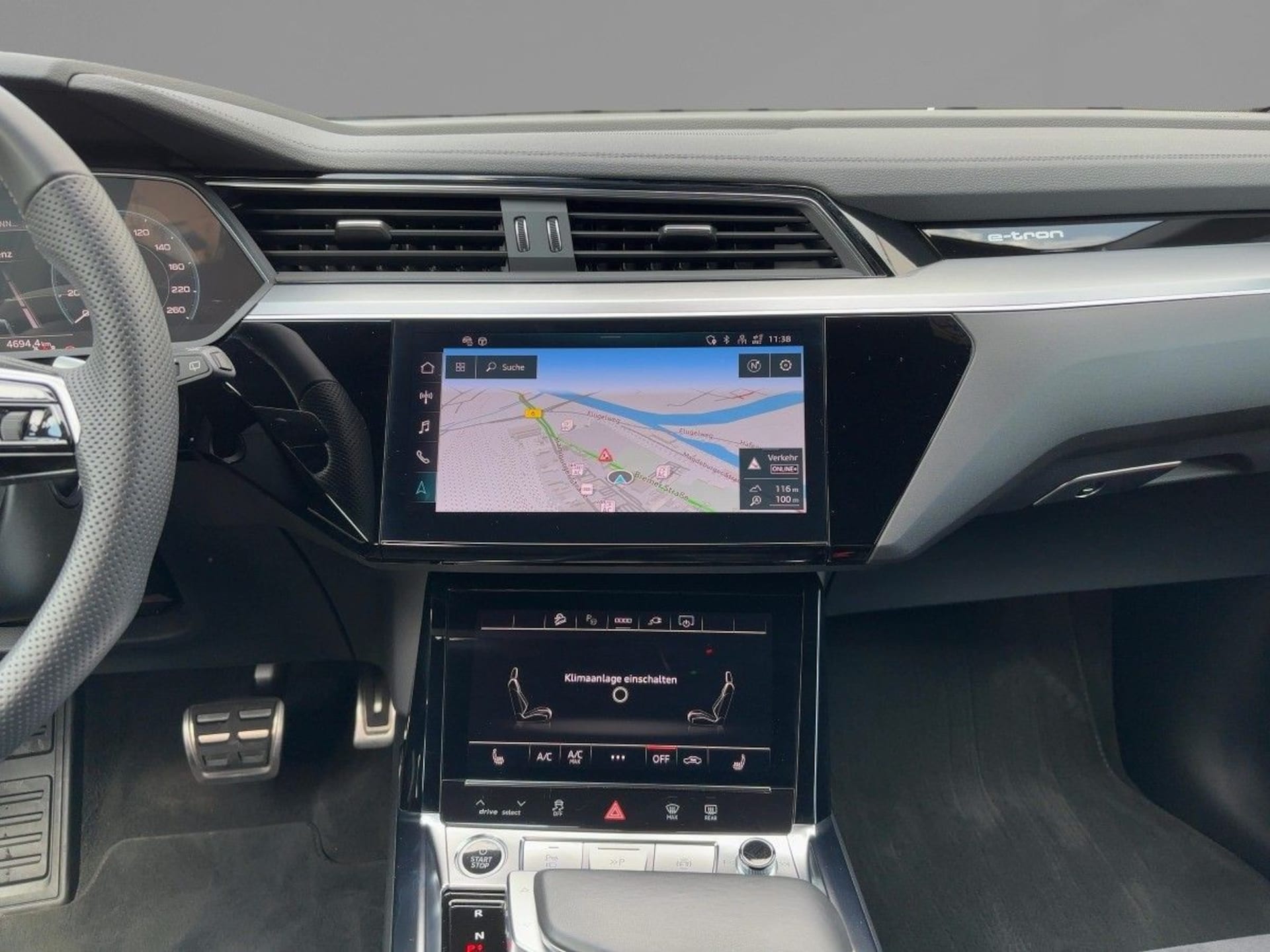Audi Q8 e-tron S line