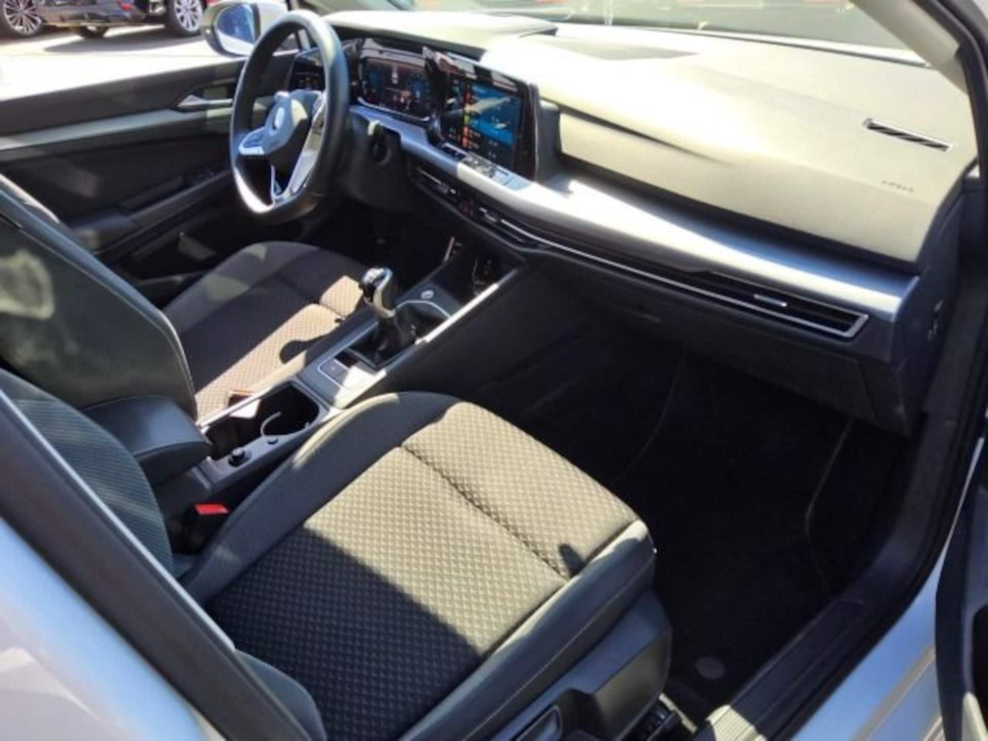 Volkswagen Golf Active