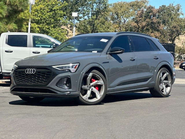 2024 Audi SQ8 e-tron