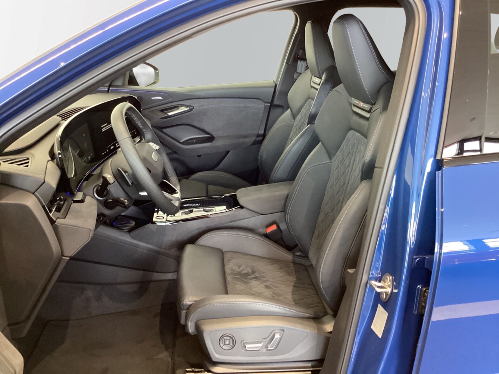 Audi Q6 SUV e-tron