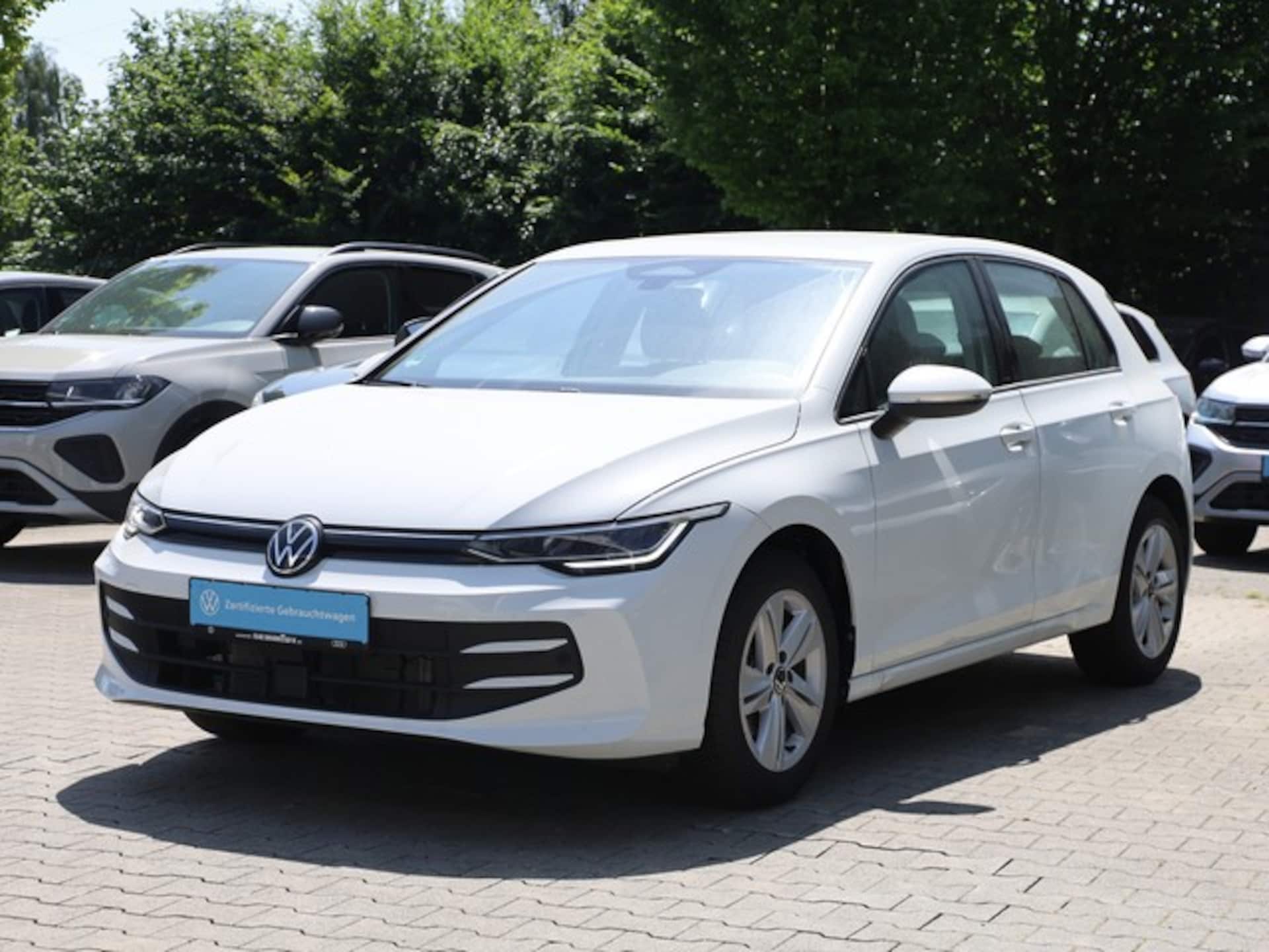 Volkswagen Golf Life