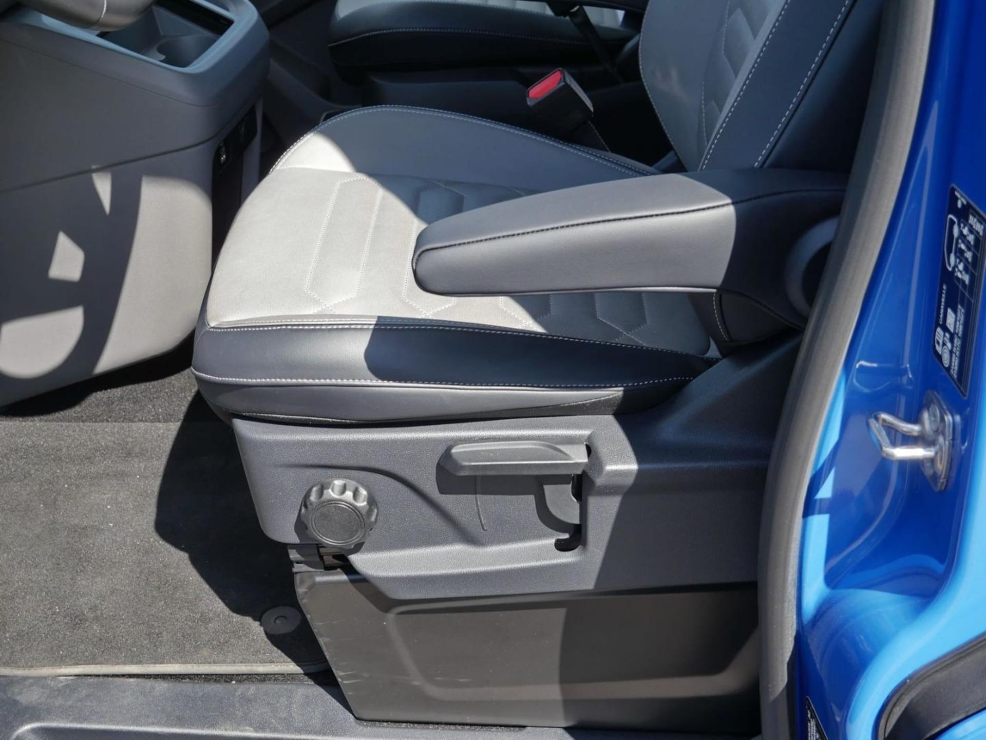 Volkswagen e-Caravelle Langer Radstand Style