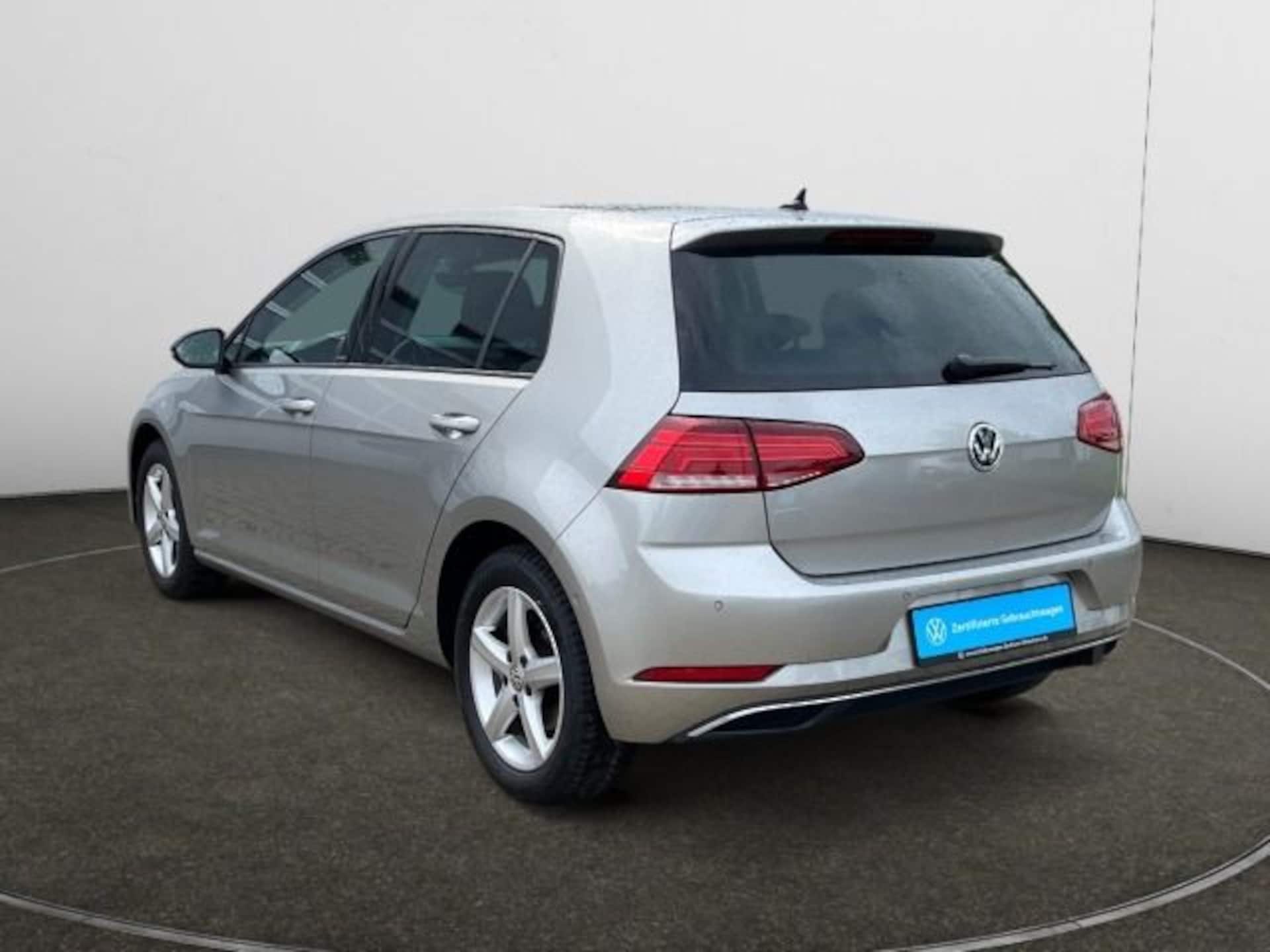 Volkswagen Golf IQ.DRIVE