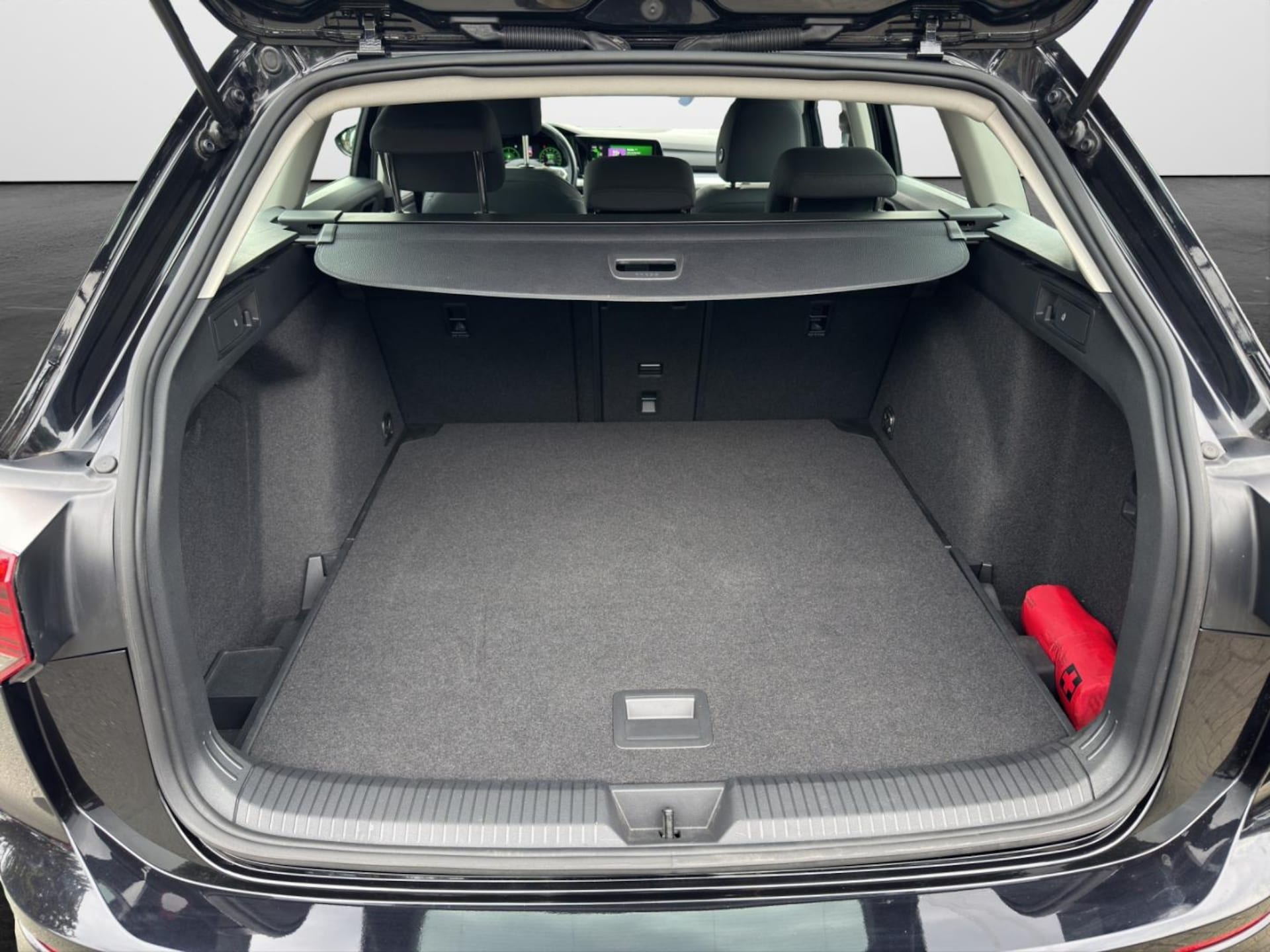Volkswagen Golf Variant Life