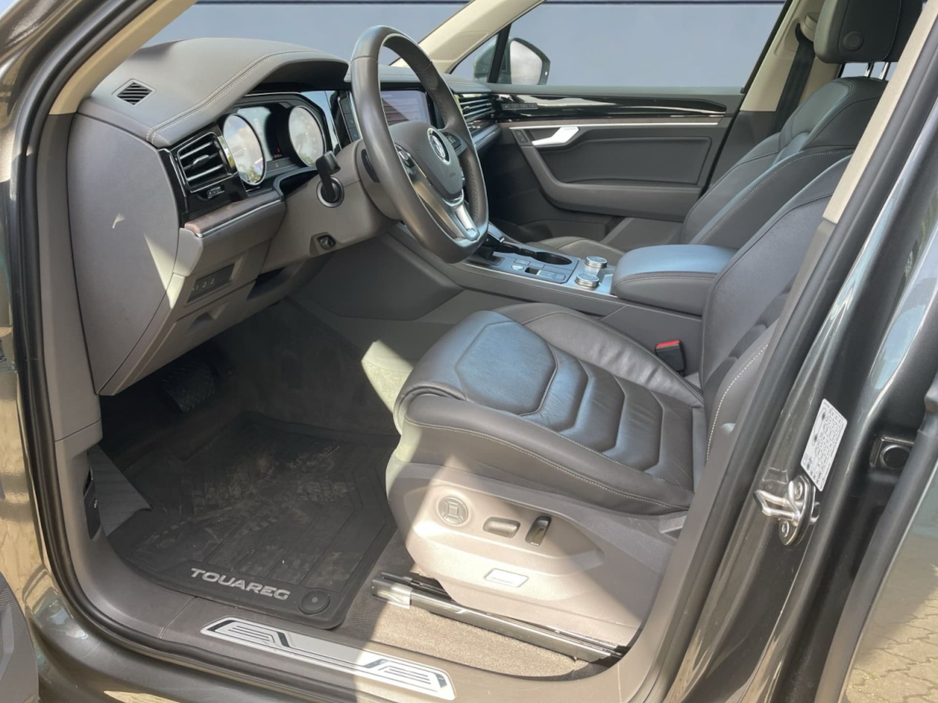 Volkswagen Touareg Basis-Modell