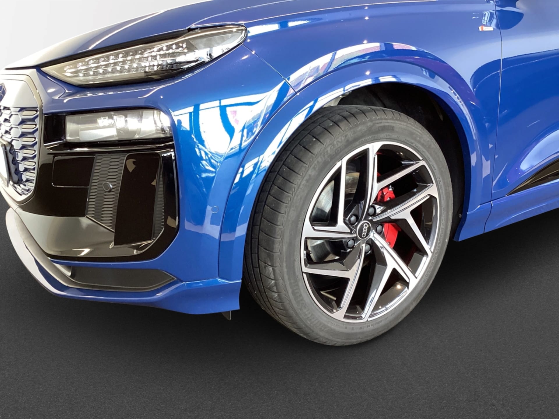 Audi Q6 SUV e-tron