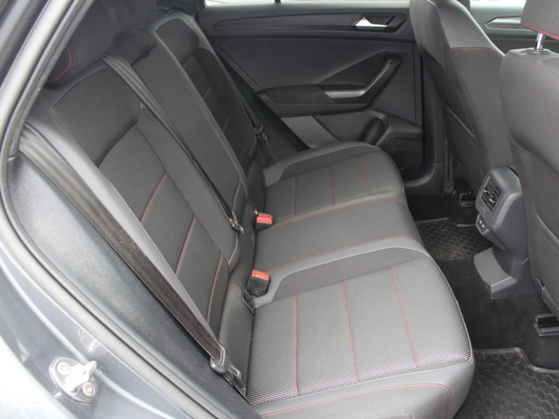 Volkswagen T-Roc Sport