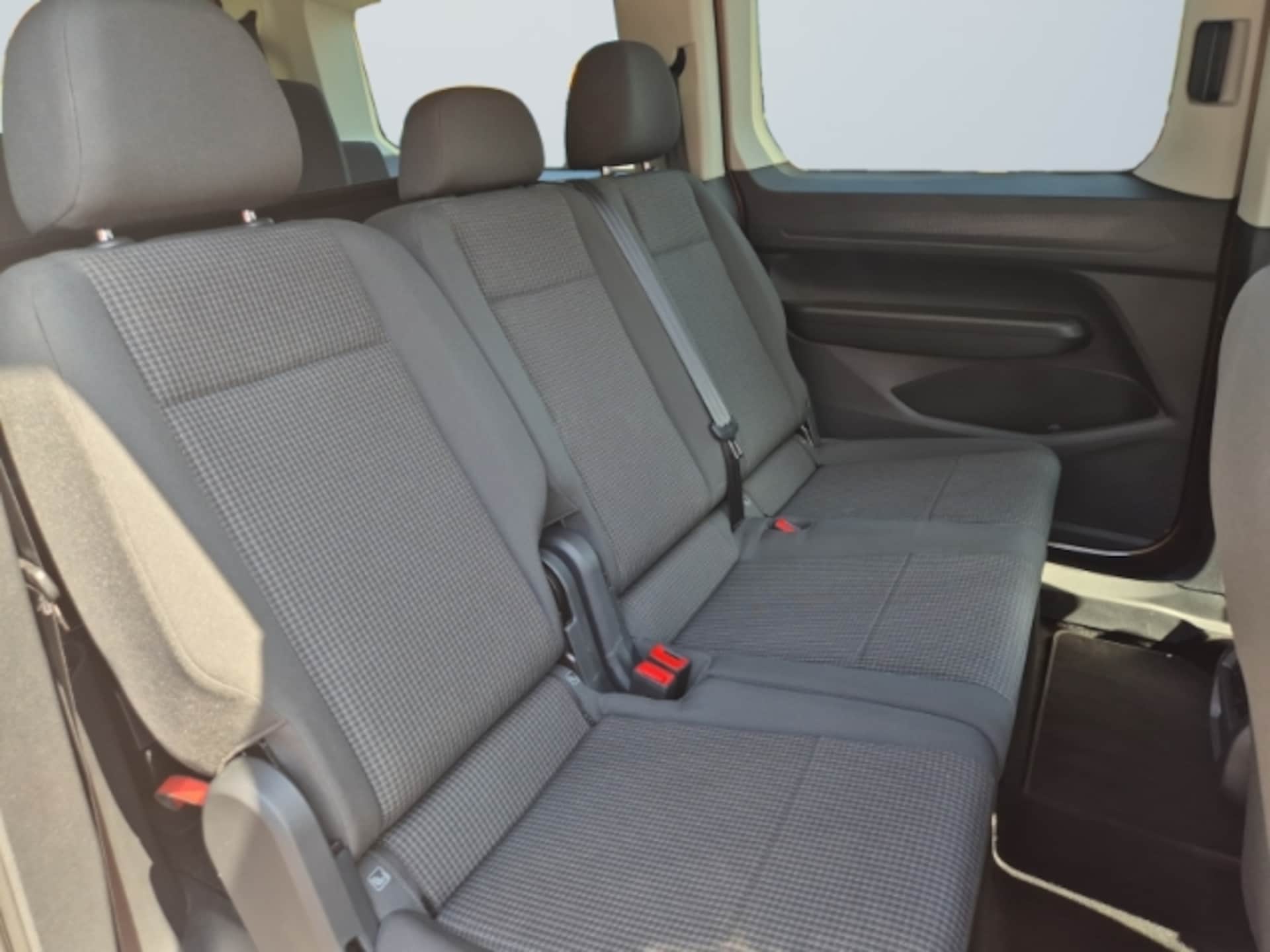Volkswagen Caddy Maxi Basis-Modell