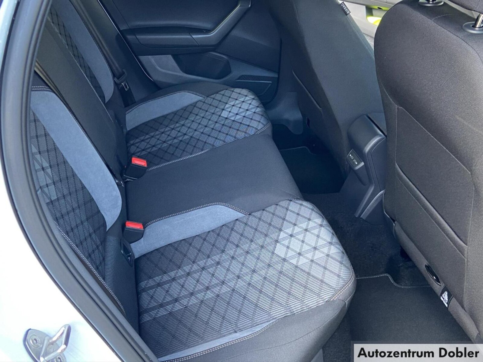 Volkswagen Polo – Bild 11