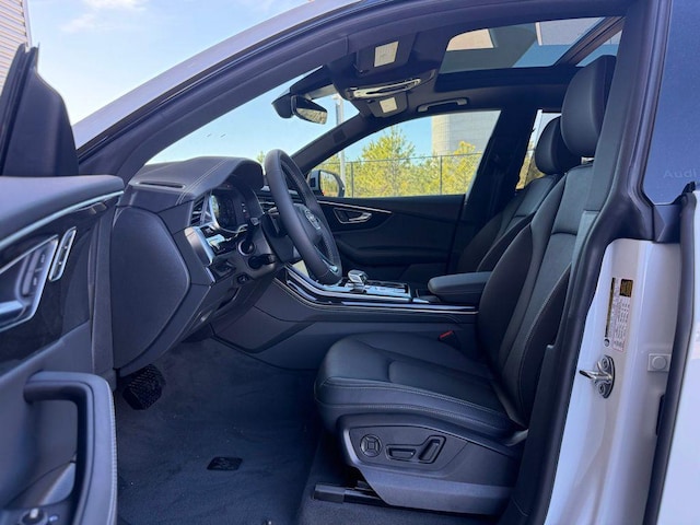 2026 Audi Q8 Premium Plus - Photo 22