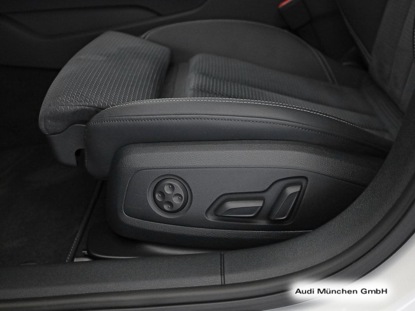 Bild über - für weitere Informationen kontaktieren Sie den Audi Partner