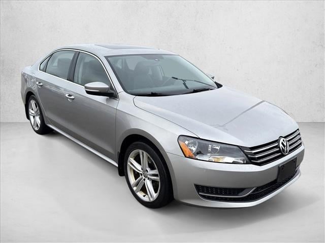 2014 VOLKSWAGEN PASSAT - Image 3