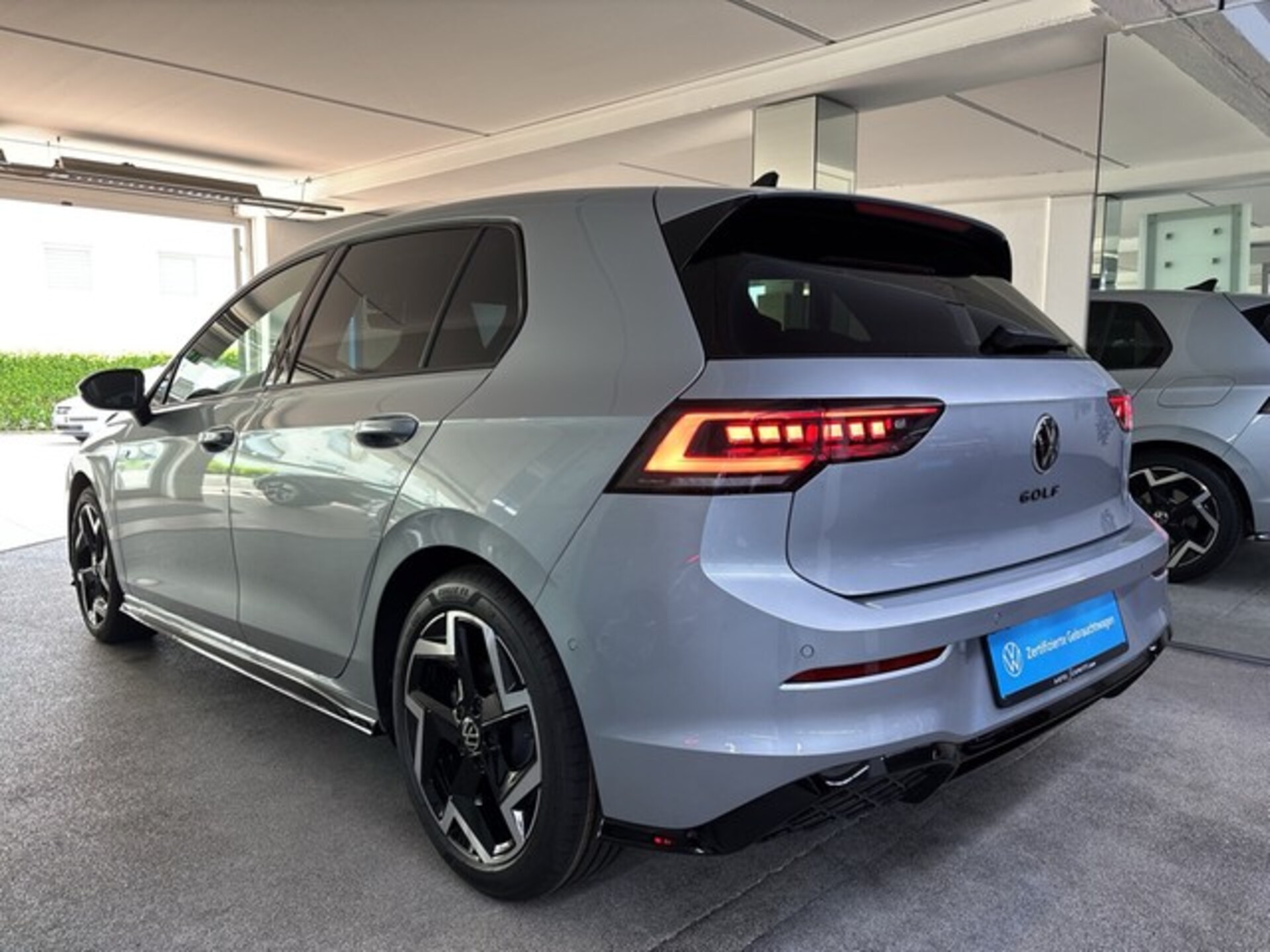 Volkswagen Golf R-Line