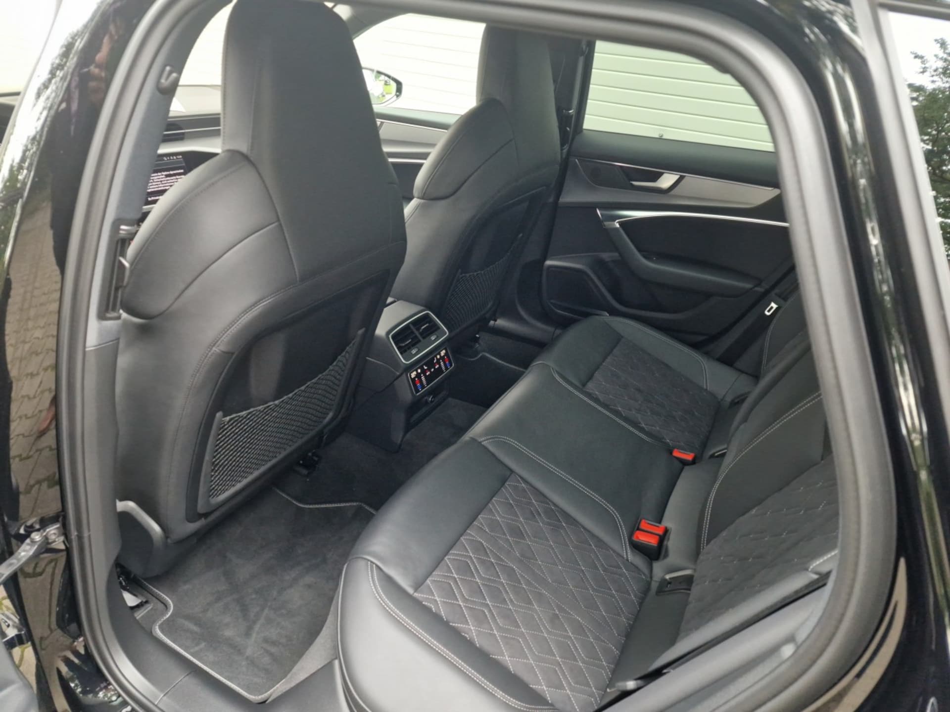 Audi S6 Avant