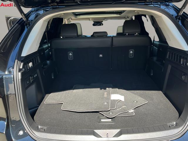 2025 Mazda CX-70 Premium Package - Photo 24
