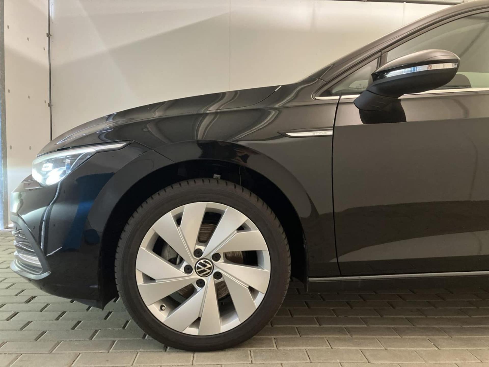 Volkswagen Golf Style