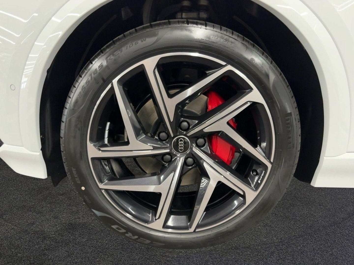 Bild über Audi Q6 Sportback e-tron S line business e-tron quattro 315 kW - für weitere Informationen kontaktieren Sie den Audi Partner