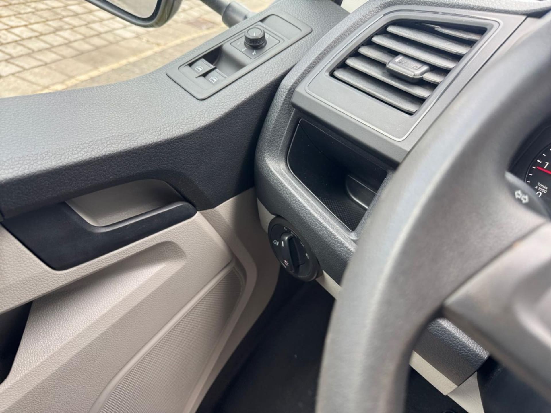 Volkswagen T6 Transporter Doppelkabine langer Radstand SC