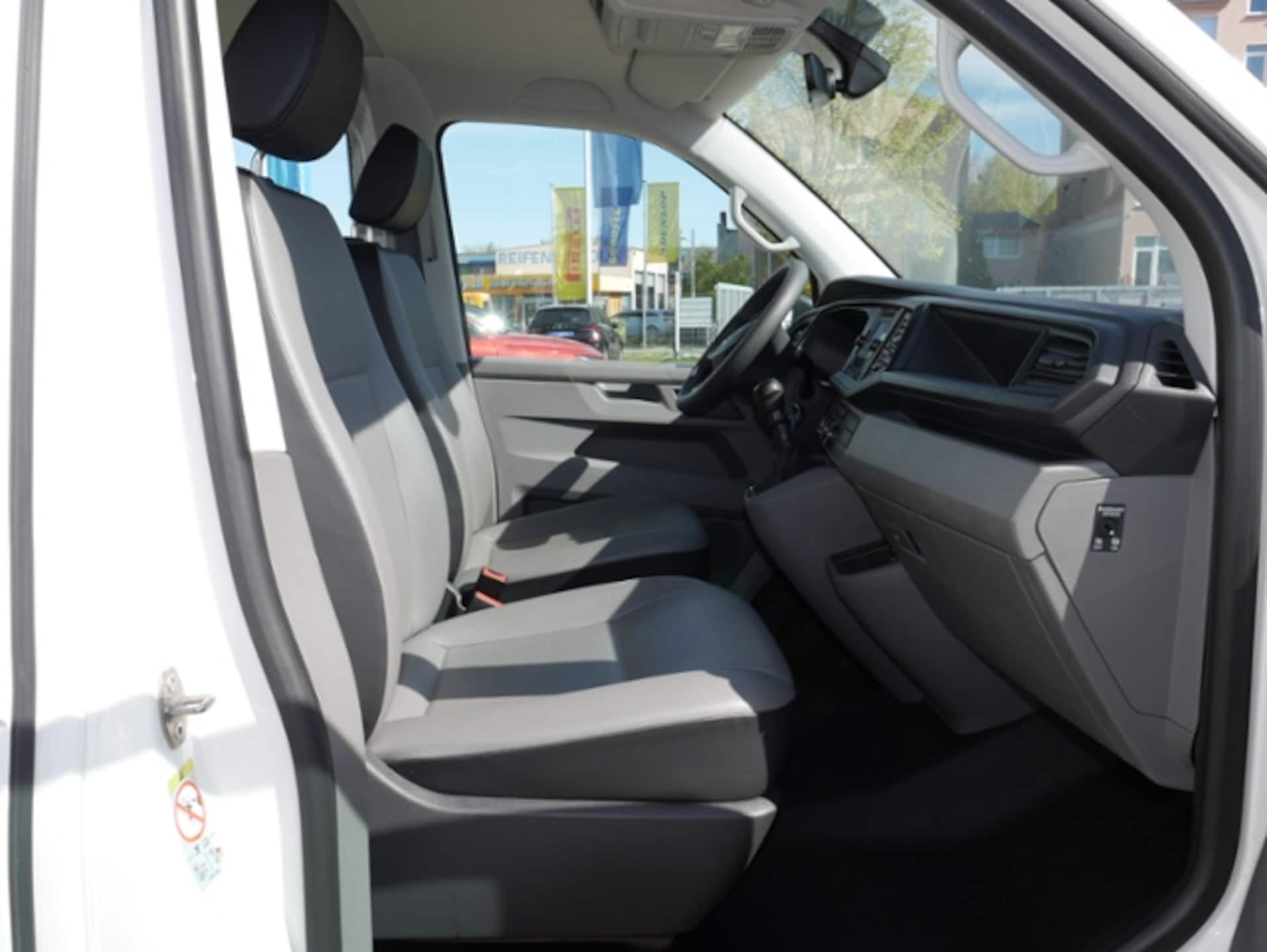 Volkswagen T6.1 Transporter Kombi kurzer Radstand