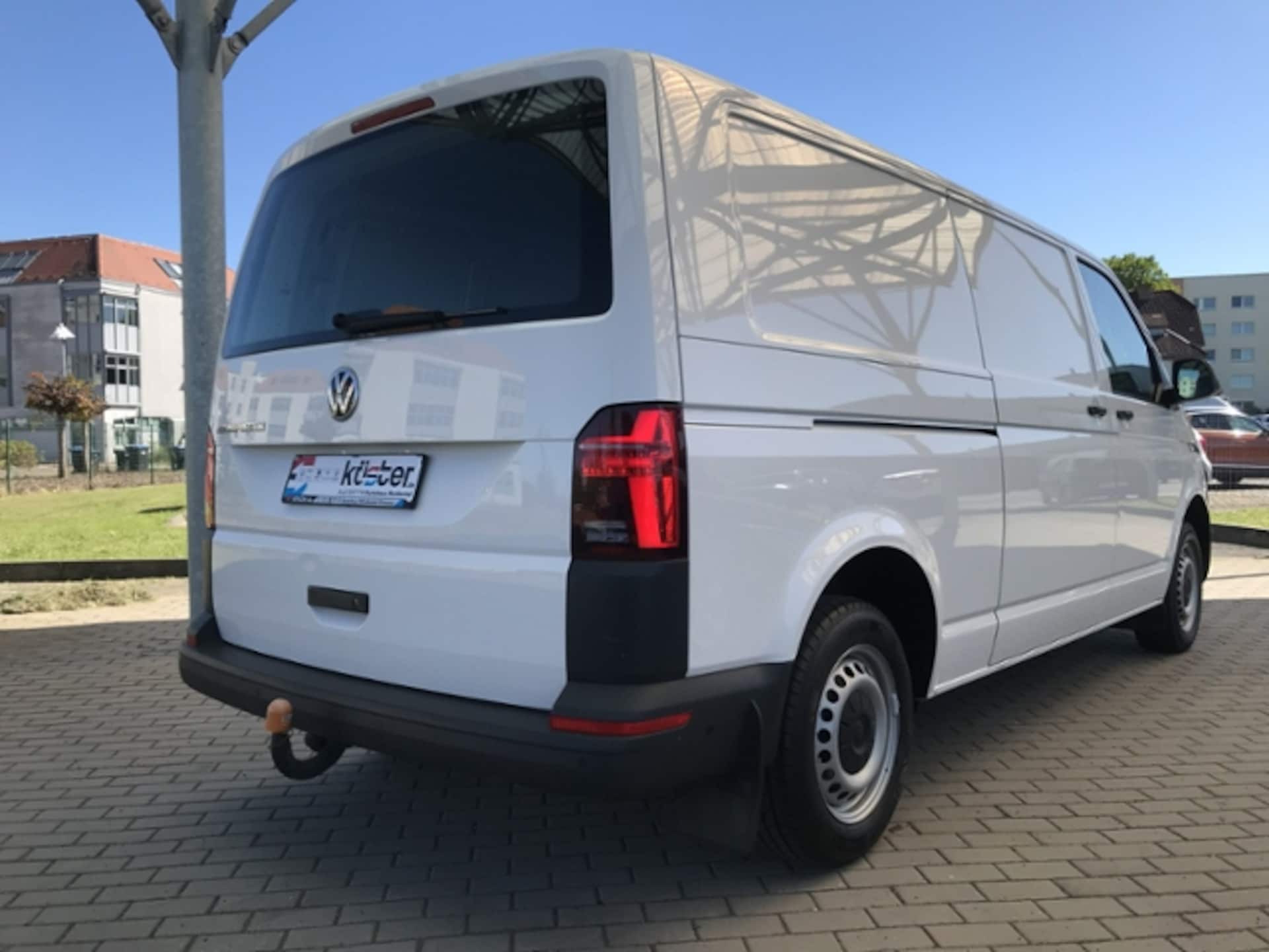 Volkswagen T6.1 Transporter Kasten langer Radstand