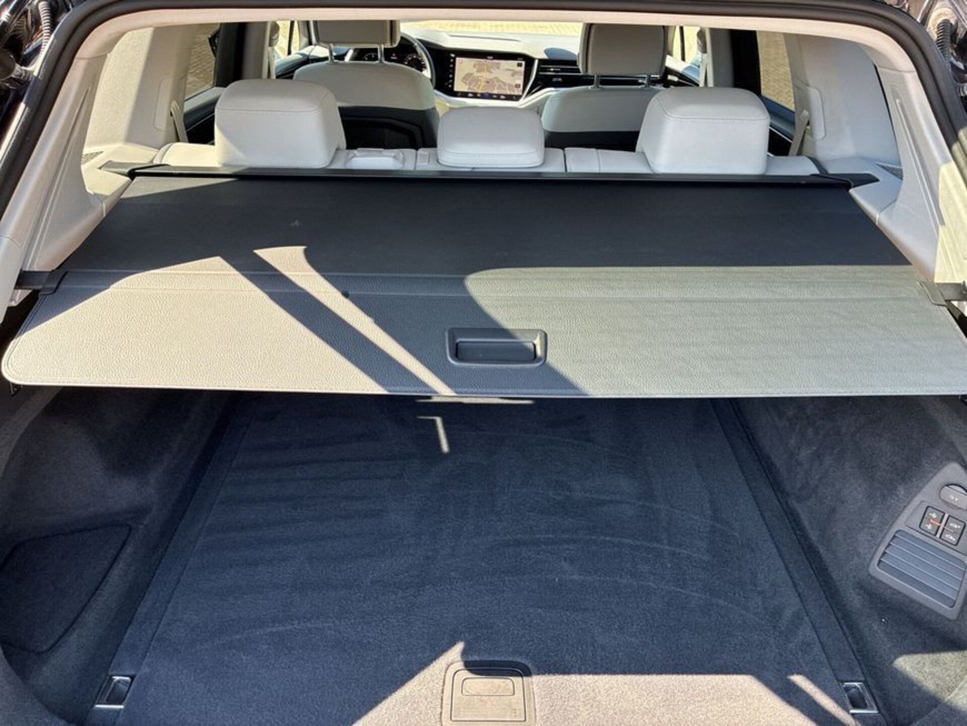 Volkswagen Touareg Basis-Modell